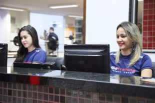 Recepcionista de Academia