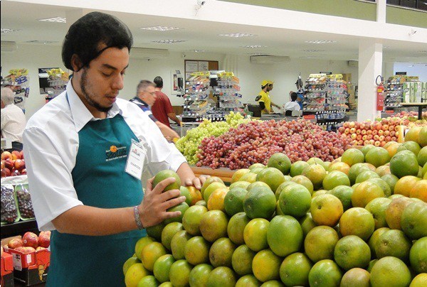 Mercado esta Contratando Repositor de FLV